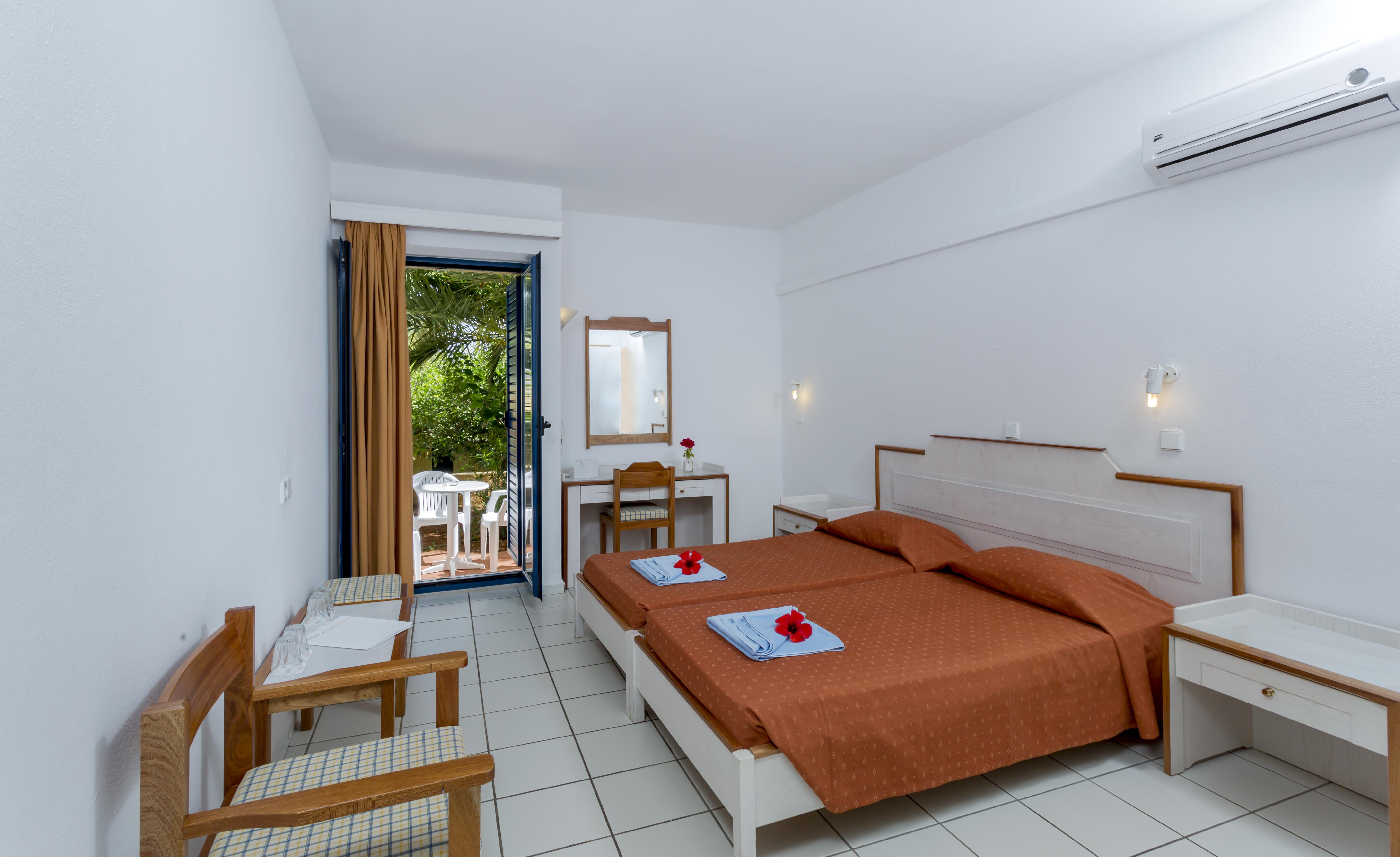 Hotel Dessole Dolphin Bay Amoudara Lasithiou Esterno foto